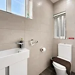 Prestigious & Modern Seaview Penthouse With Private Jacuzzi Apartamento