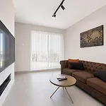 Prestigious & Modern Seaview Penthouse With Private Jacuzzi Marsaskala