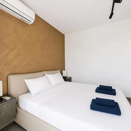 Apartment Prestigious & Modern Seaview Penthouse With Private Jacuzzi Marsaskala