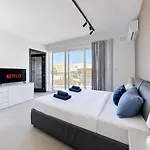 Prestigious & Modern Seaview Penthouse With Private Jacuzzi * Marsaskala