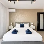 Apartamento Prestigious & Modern Seaview Penthouse With Private Jacuzzi Marsaskala