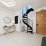 Prestigious & Modern Seaview Penthouse With Private Jacuzzi Apartamento *