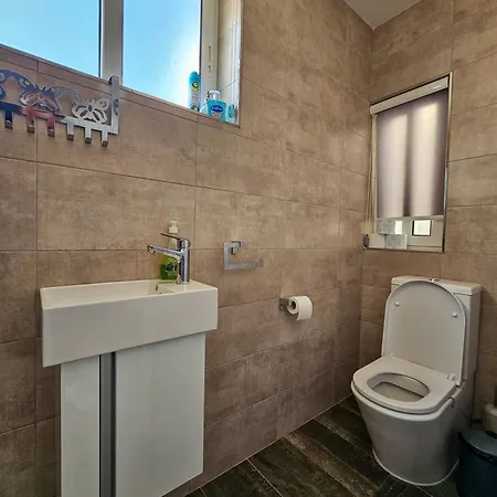 Prestigious & Modern Seaview Penthouse With Private Jacuzzi 아파트