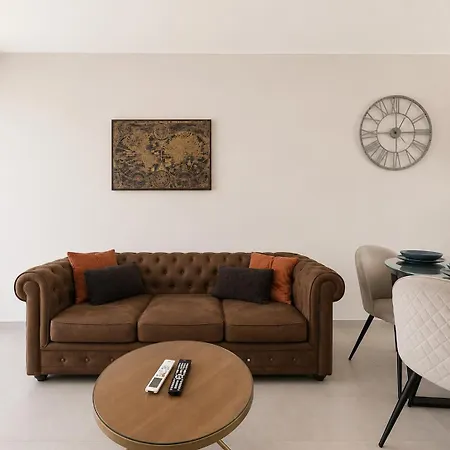 Prestigious & Modern Seaview Penthouse With Private Jacuzzi Lägenhet Marsaskala