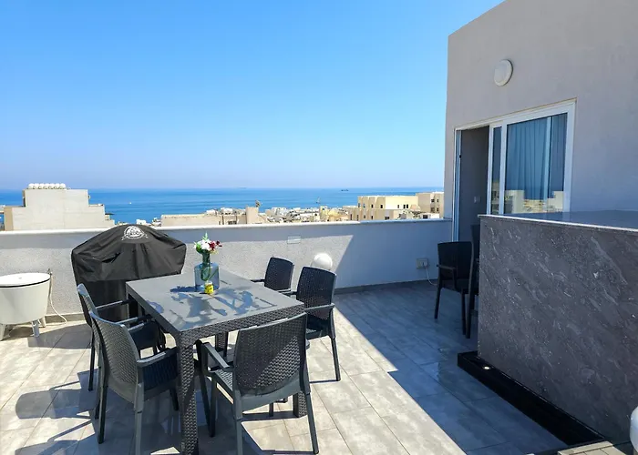 Apartment Prestigious & Modern Seaview Penthouse With Private Jacuzzi *