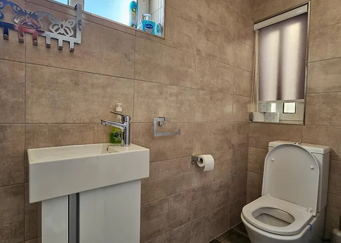 Prestigious & Modern Seaview Penthouse With Private Jacuzzi Apartment