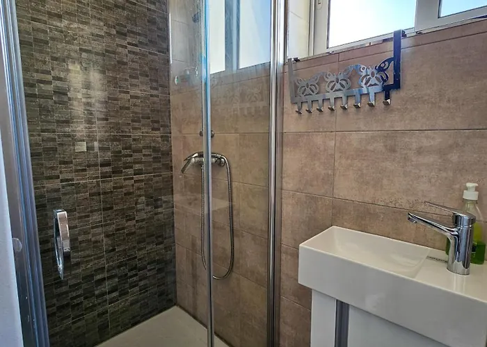 Apartment Prestigious & Modern Seaview Penthouse With Private Jacuzzi