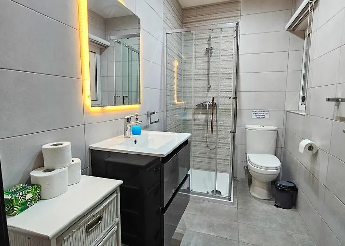 Prestigious & Modern Seaview Penthouse With Private Jacuzzi Apartment *